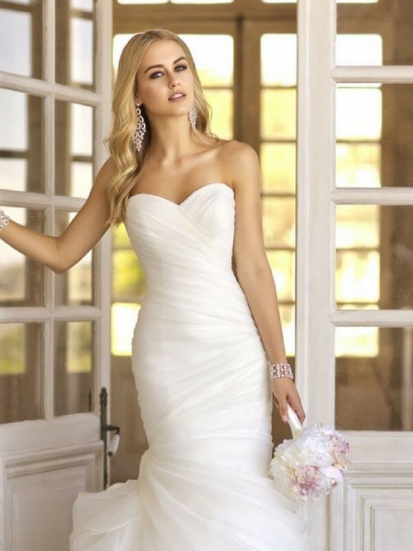 Small Chested wedding dress - blank canvas